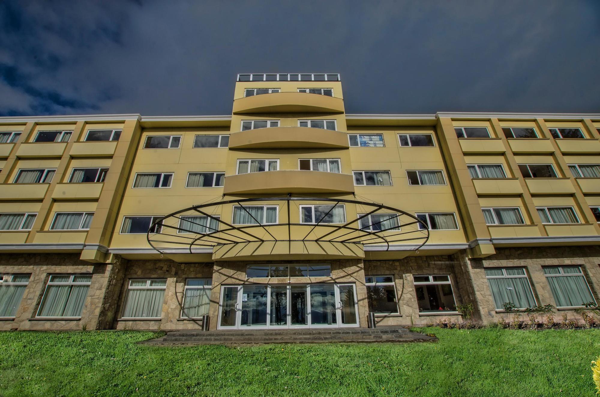 Hotel Huinid Pioneros